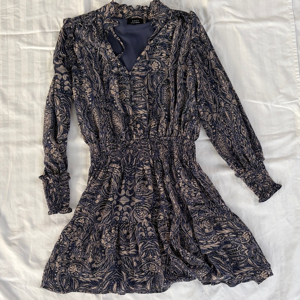 VICI Navy & Cream Paisley Smocked Waist Long-Sleeve Dress